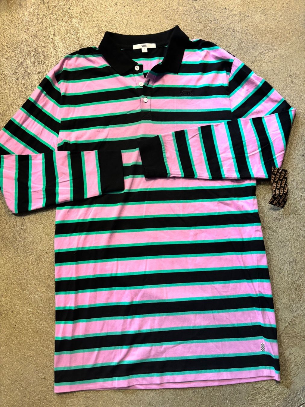 Vestiti: Robe Vans Femmes Taille S – Nuovo e nell'imballaggio originale da Orbe venduto da D-stockFactory-Orbe