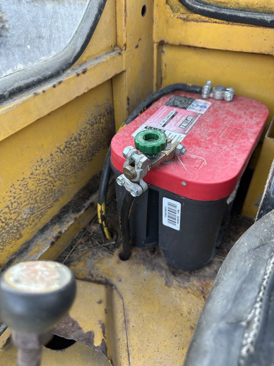 Kramer Caricatori: Kramer Radlader Deutz Motor  – Usato da Urtenen-Schönbühl venduto da mil_6dlj 6