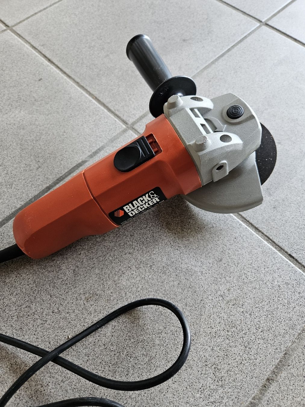 Tous les outils: meuleuse Black Decker – D'occasion à Tramelan par Vipers1