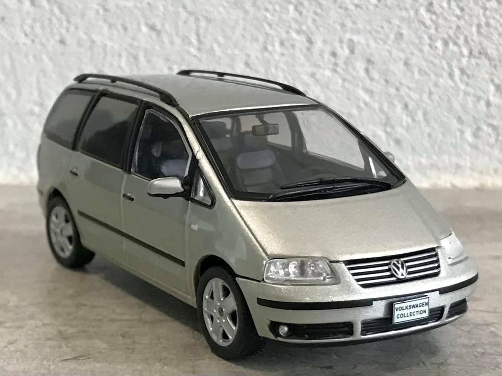 vw-sharan-i-phase-iii-2000-2004-silber-met-schwarz-1-43-neu-und