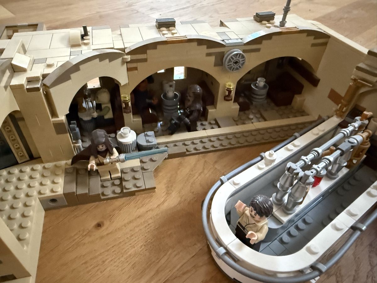 Lego Kit di costruzioni: Lego 75290 Mos Eisley Cantina – Usato da Münchringen venduto da Thisuruf 5