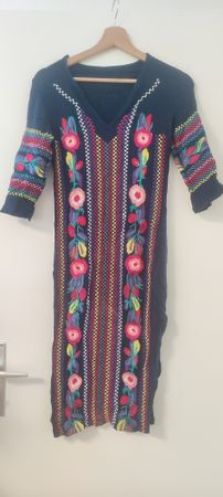 Boho Embroidered Maxi Dress - Stunning Floral Design, Size S