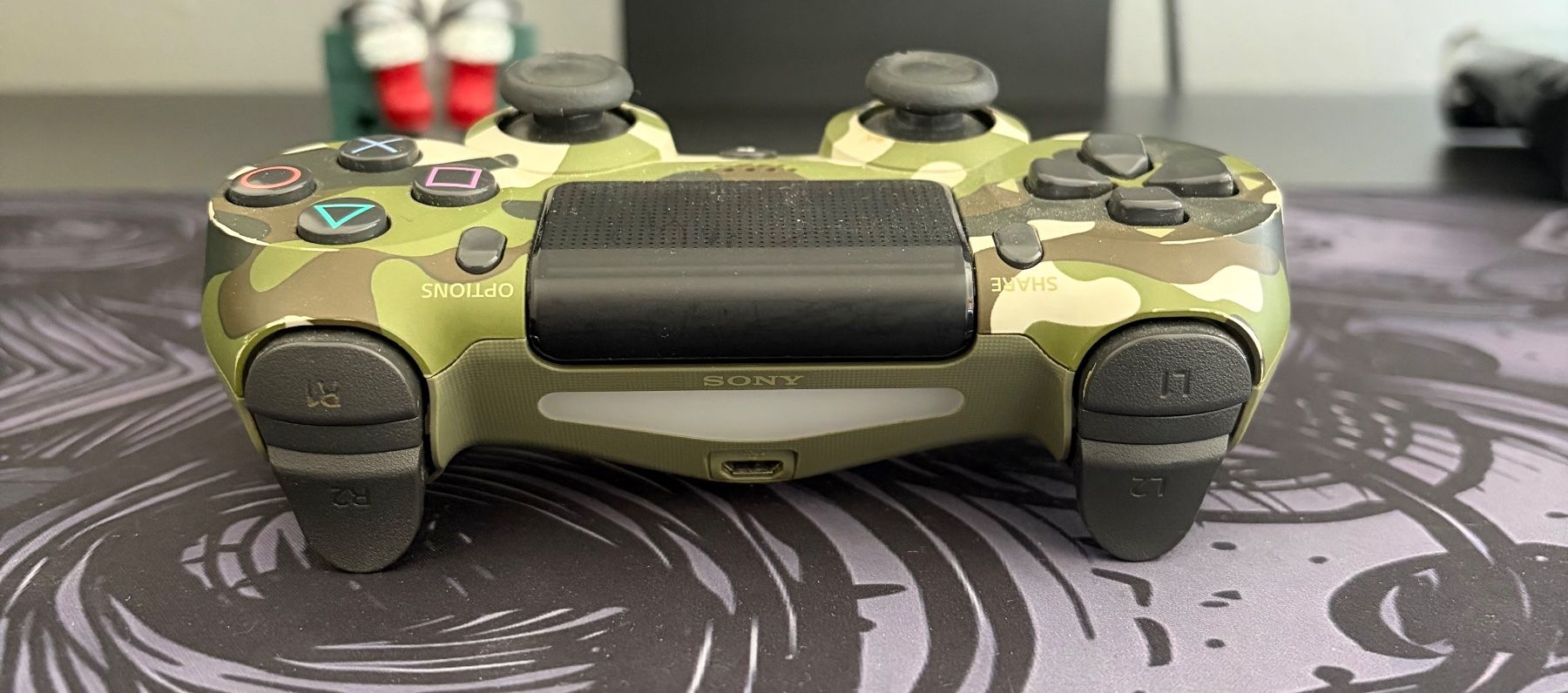 Sony Console: PS4 Controller Militäry – Usato da Wald ZH venduto da ian_5n8g 4