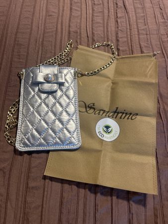 Sandrine Handytasche Silber