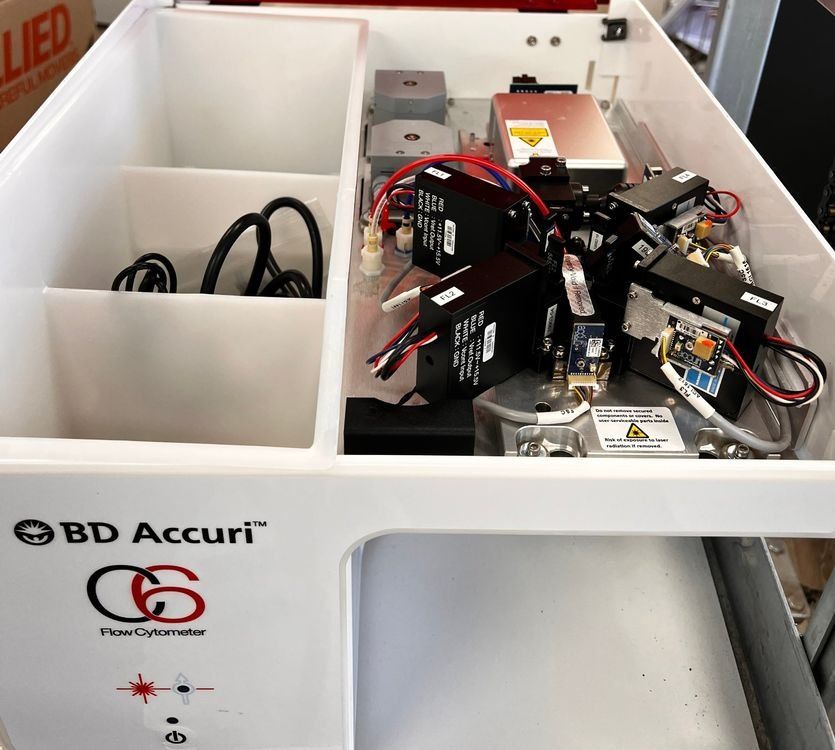 Laborzubehör: BD Accuri™ C6 Plus Flow Cytometer – Gebraucht aus Niederdorf von LeptonAG_Labor 8