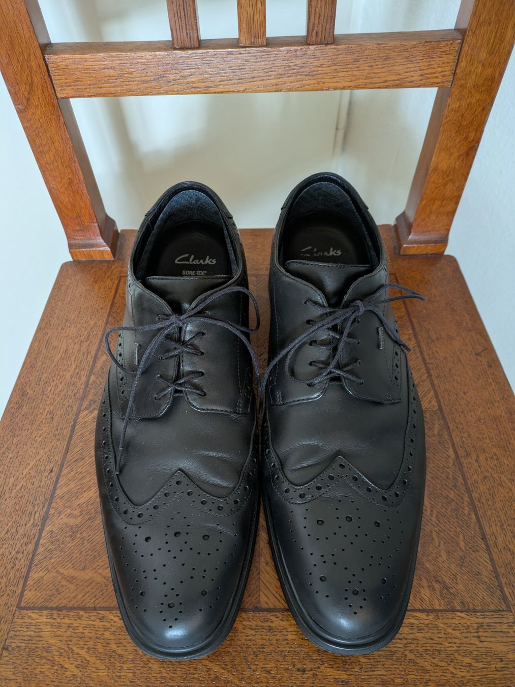 Clarks Herrenschuhe: Clarks Lederhalbschuhe mit GoreTex, Grösse 10.5 US / 45 EU – Gebraucht aus Zürich von otonm