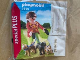 Playmobil Special Plus 5380 Figur mit Hunden neuwertig
