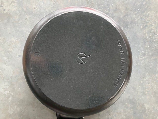 Pentole: cocotte en fonte – Usato da Haute-Nendaz venduto da Chevrolet72 1