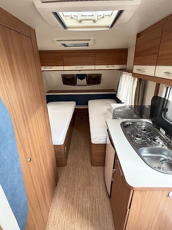 Camping Fahrzeuge: Wohnwagen Weinsberg CaraOne 480 EU ,Einzelbetten ,Mover  – Gebraucht aus Regensdorf von Clauko 4