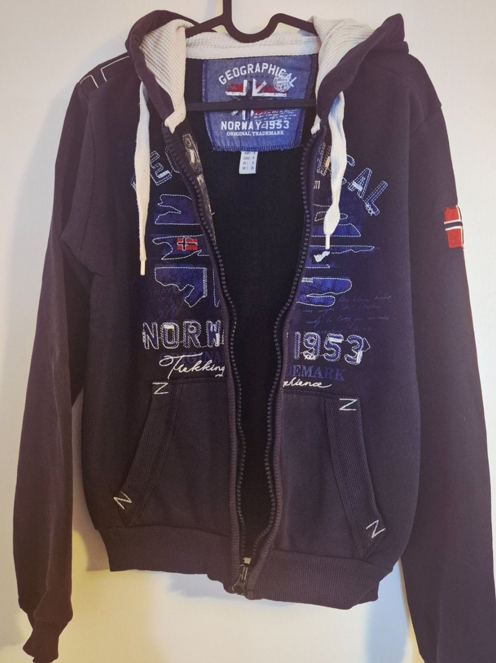 Giacche: Geographical Norway Kapuzen-Sweatjacke Gr.S – Usato da Volketswil venduto da Dokinka 1