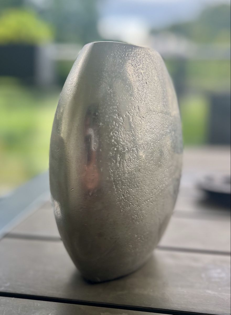 Vasen & Gefässe: Ovalform Vase, silbrige Oberfläche – Gebraucht aus Rüschlikon von lui_6tfp 2