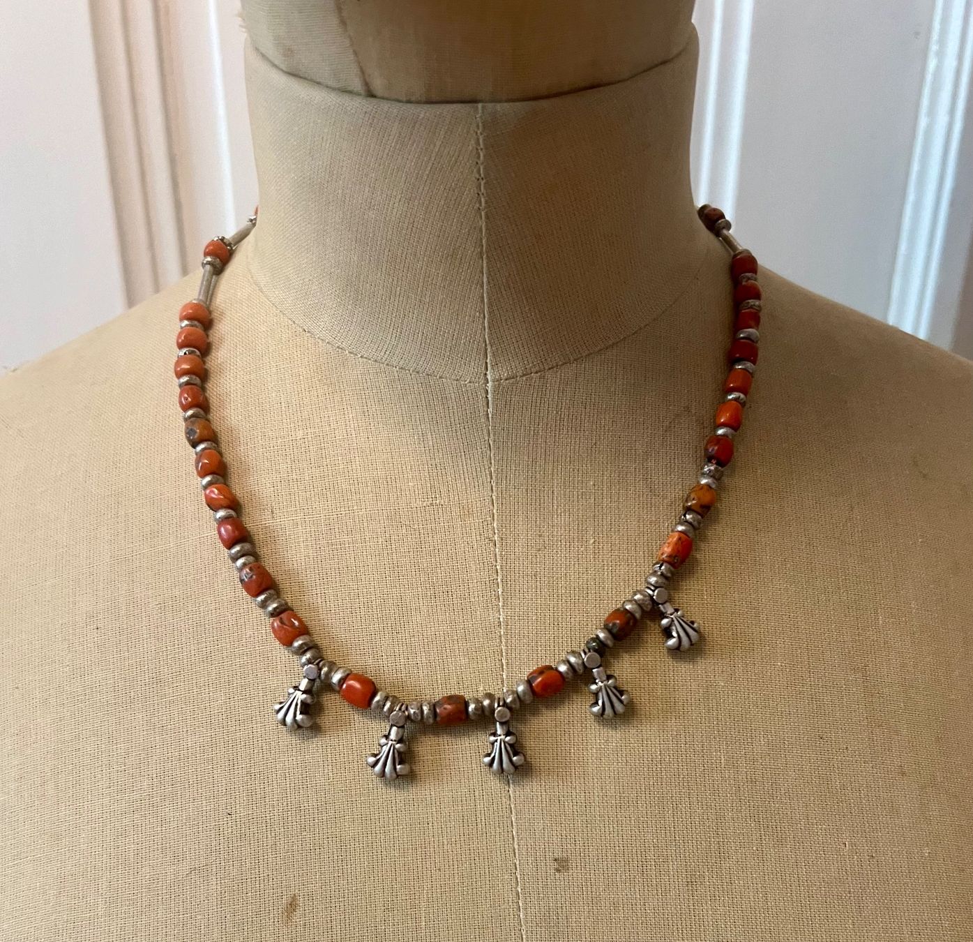 Ketten: Collier ancien, corail véritable et argent, ethnique Inde – Gebraucht aus Genève von DELIRBEADS 9