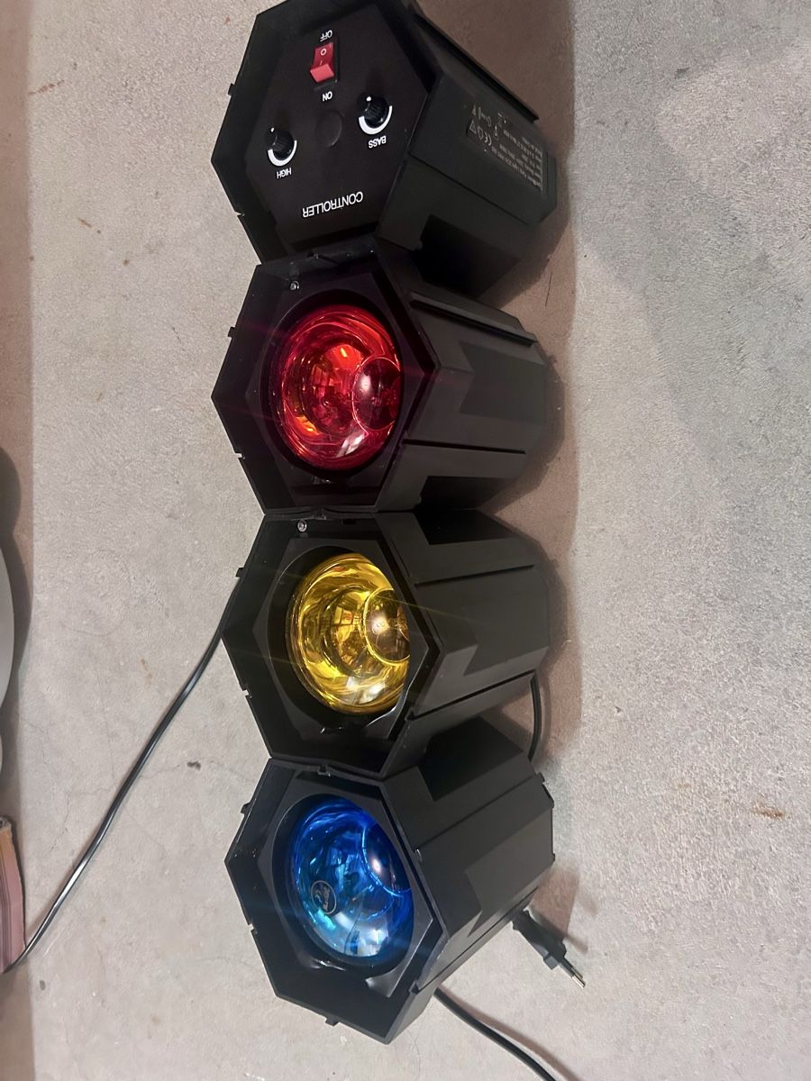Lampen: Party lights that sync to music  – Gebraucht aus Belp von jan_6yvx 1