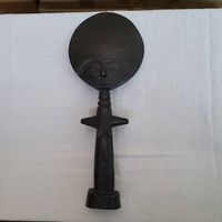 Holzfigur mit Rundschild  Afrika Stil  Deko Skulptur