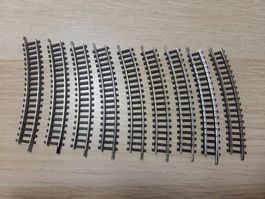 Minitrix 9 x 4924 gebogenes gleis N