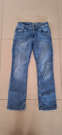 Jean garçon taille 146