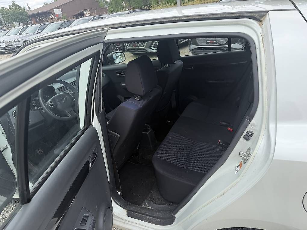 Autos:  Suzuki Swift 1.3 Navigation .Klima   – Gebraucht aus Winterthur von Sinoregi 7
