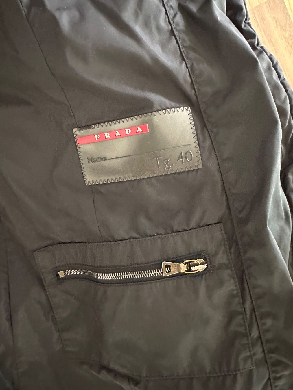 Prada Cappotti: Prada Daunenmantel schwarz – Usato da Zürich venduto da Anniroc016 2