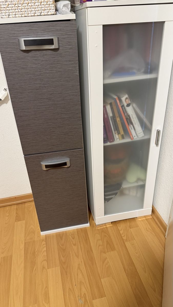 Armoires: 2 Möbel – D'occasion à Olten par Elifsu