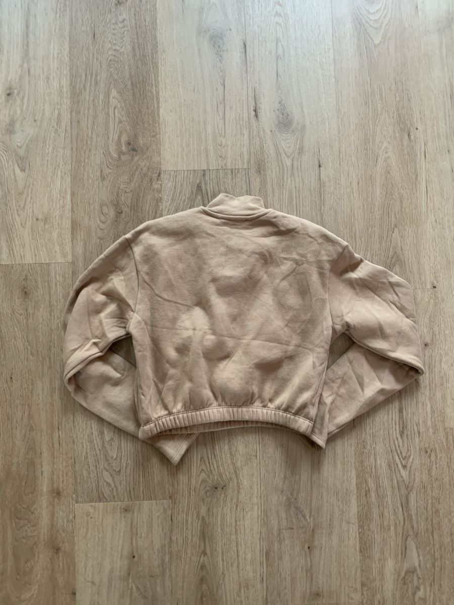 Bershka Top: Sweat crop Bershka – Nuovo (secondo la descrizione) da Genève venduto da rez_c6c6 4
