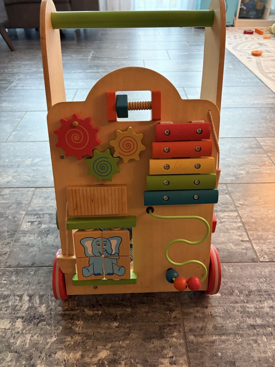 Veicoli per bambini: Lauflernwagen mit Spielfunktionen – Usato da Meierskappel venduto da Tarmogoyf 1