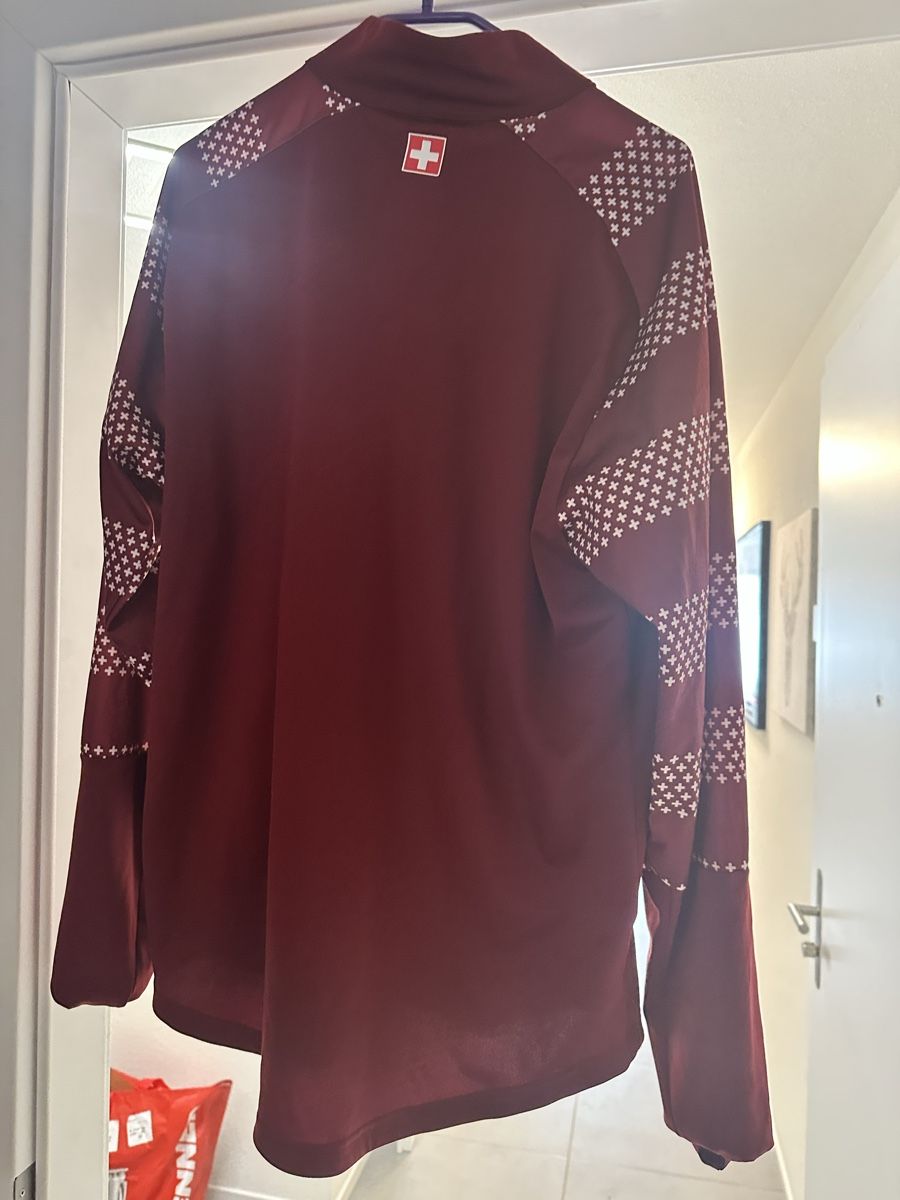 Puma Giacche: Veste Équipe de Suisse XL – Nuovo (secondo la descrizione) da Grancy venduto da arn_lmj6 1