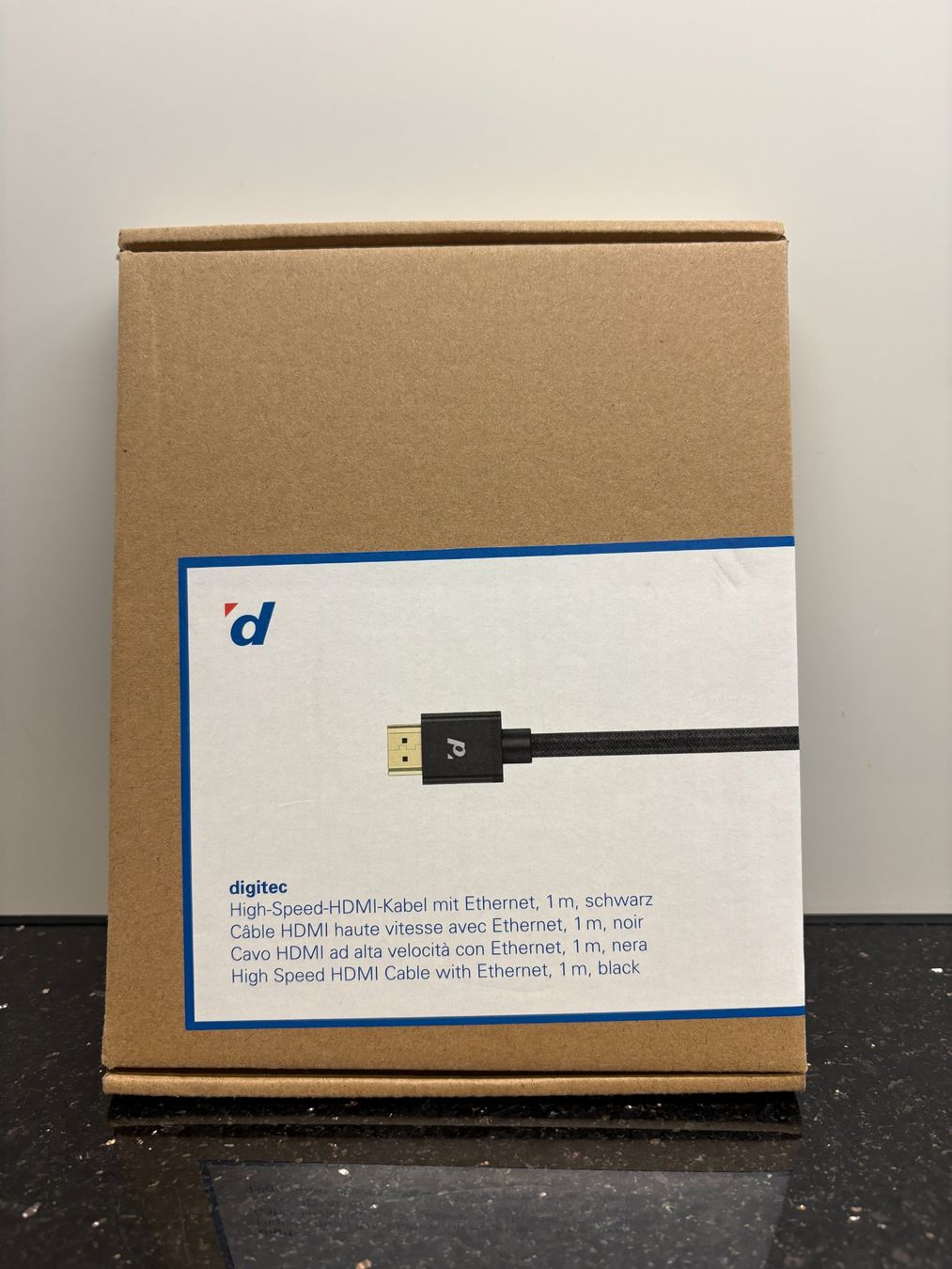 Digitec Cavi: Digitec High-Speed HDMI-Kabel mit Ethernet, 1m, Schwarz – Nuovo e nell'imballaggio originale da Chur venduto da GR3____4
