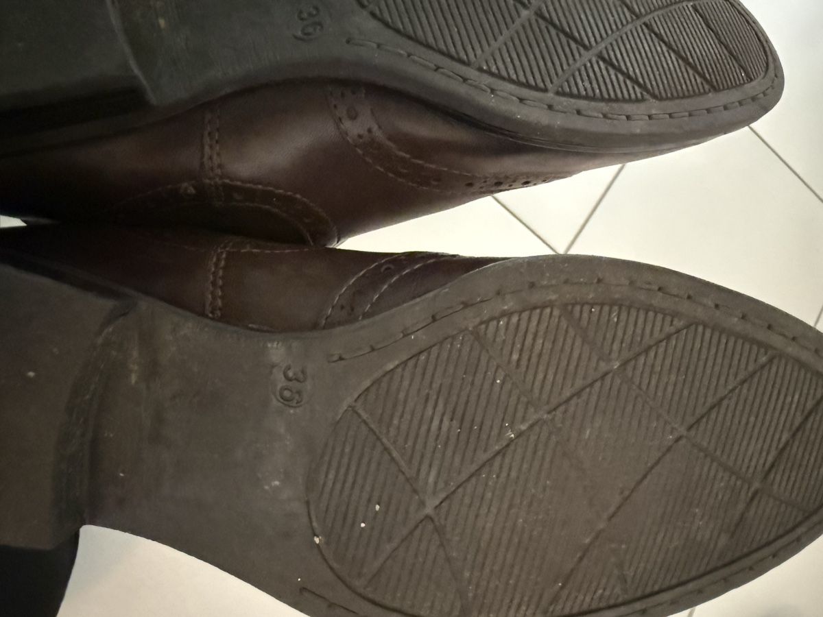 Scarpe da donna: Brown leather Chelsea boots size 36 – Usato da Riehen venduto da abo_h2tz 2