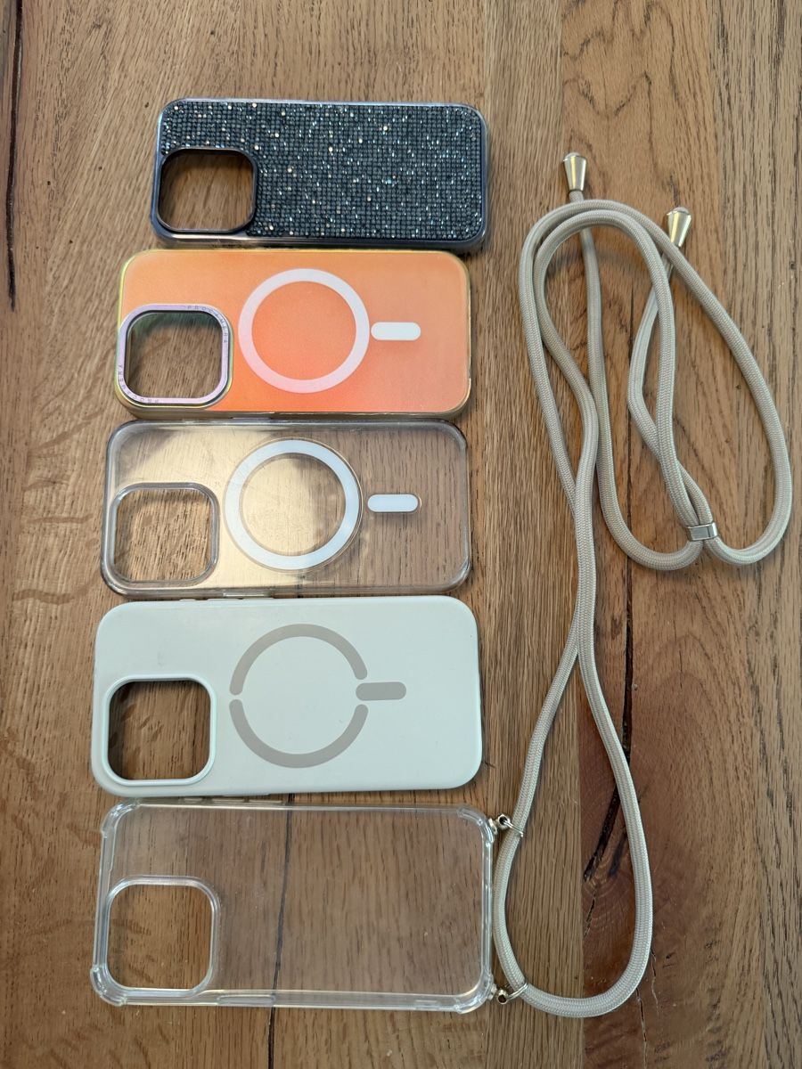 Apple Coques & Protection écran: iPhone 15 Pro Hüllen – D'occasion à Embrach par lady_t_