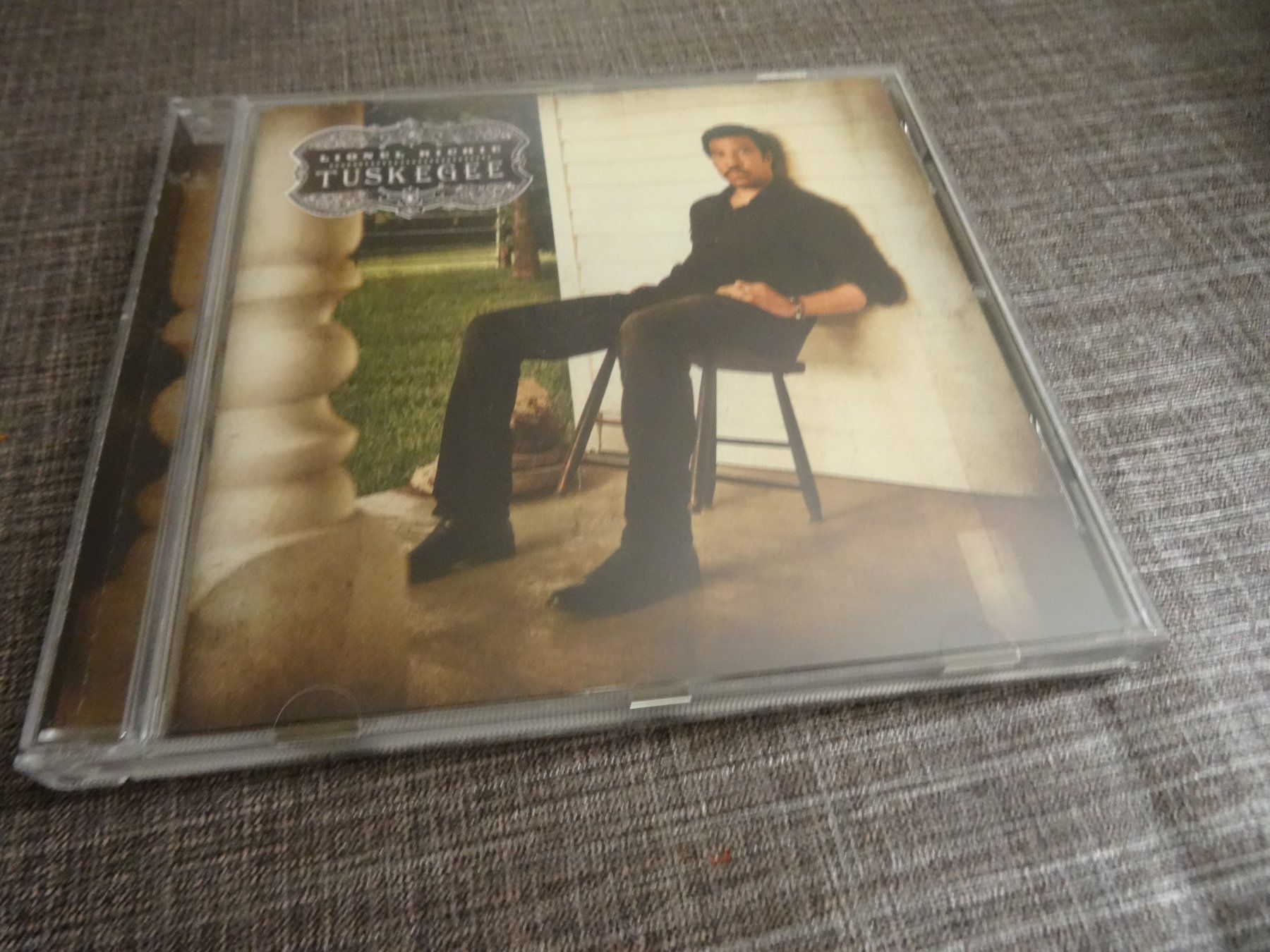 CD: Lionel Richie - Tuskegee CD – Usato da Olten venduto da Disc-Ausverkauf