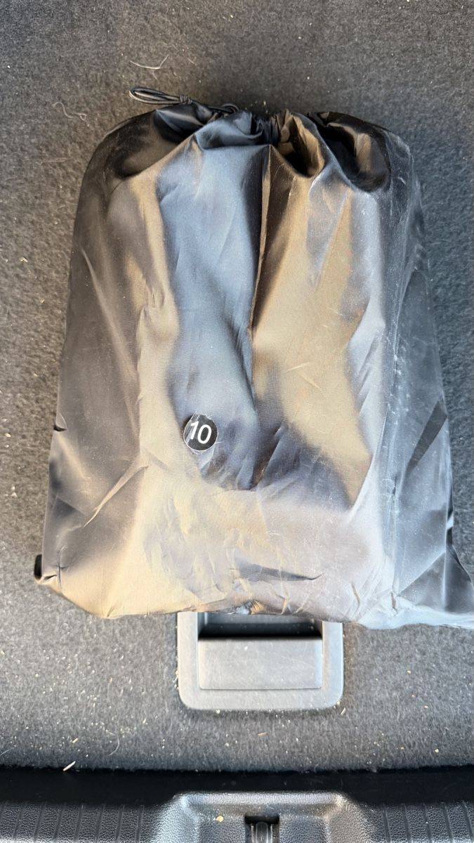 Herrenschuhe: Yeezy SL-01 – Neu und originalverpackt aus meyrin von aar_g8xm