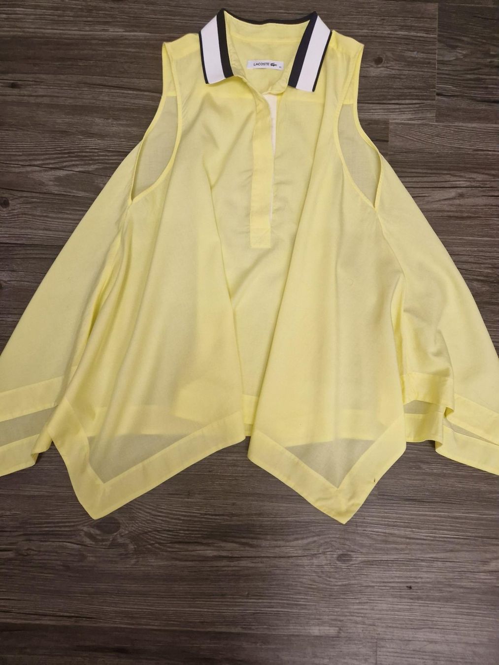 Lacoste Blusen: Originale Bluse Lacoste – Gebraucht aus Obergösgen von js9_h6hp