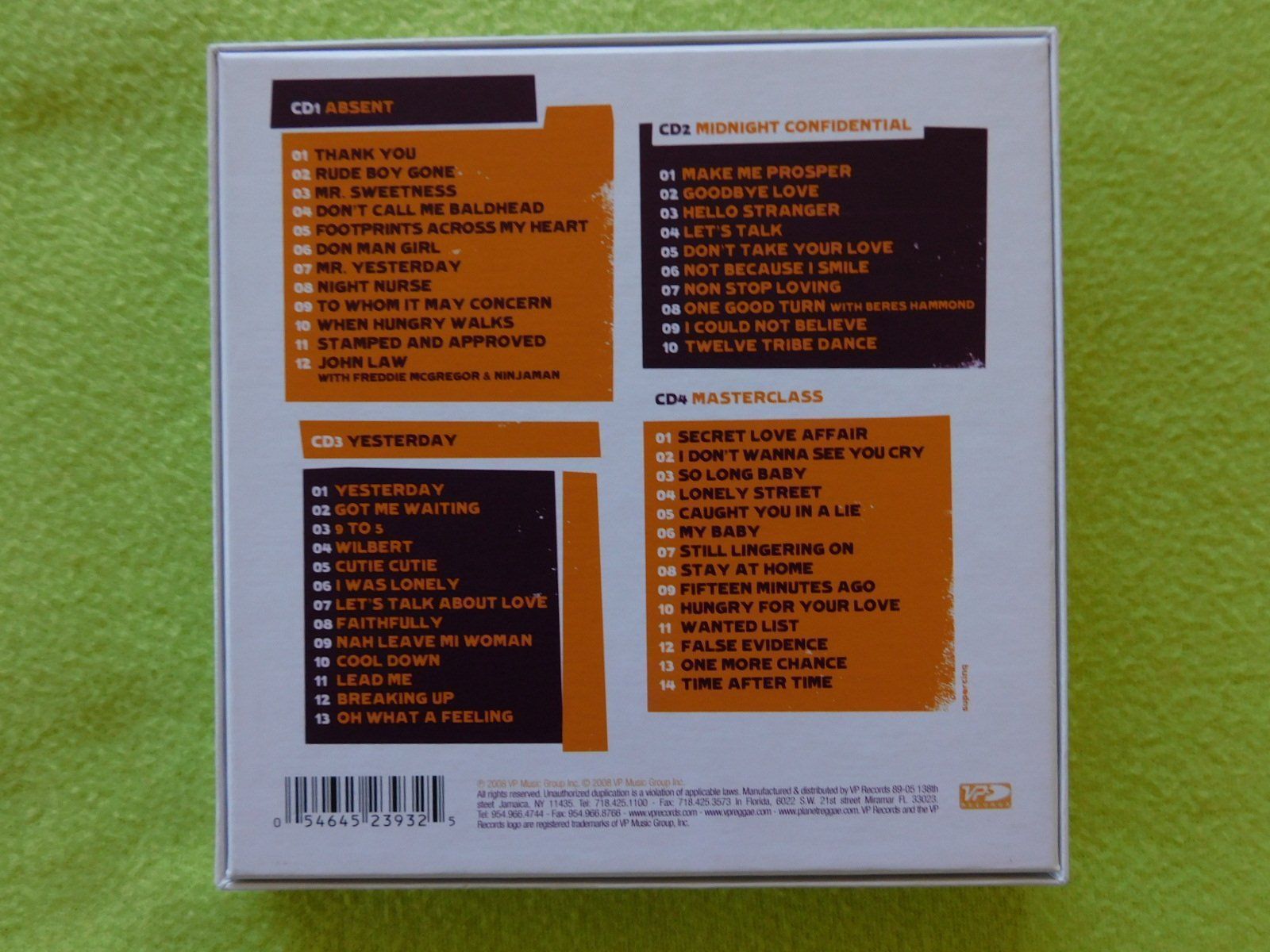 CD: Gregory Isaacs - Reggae Legends – Usato da Emmenbrücke venduto da keep-vinyl-alive 1
