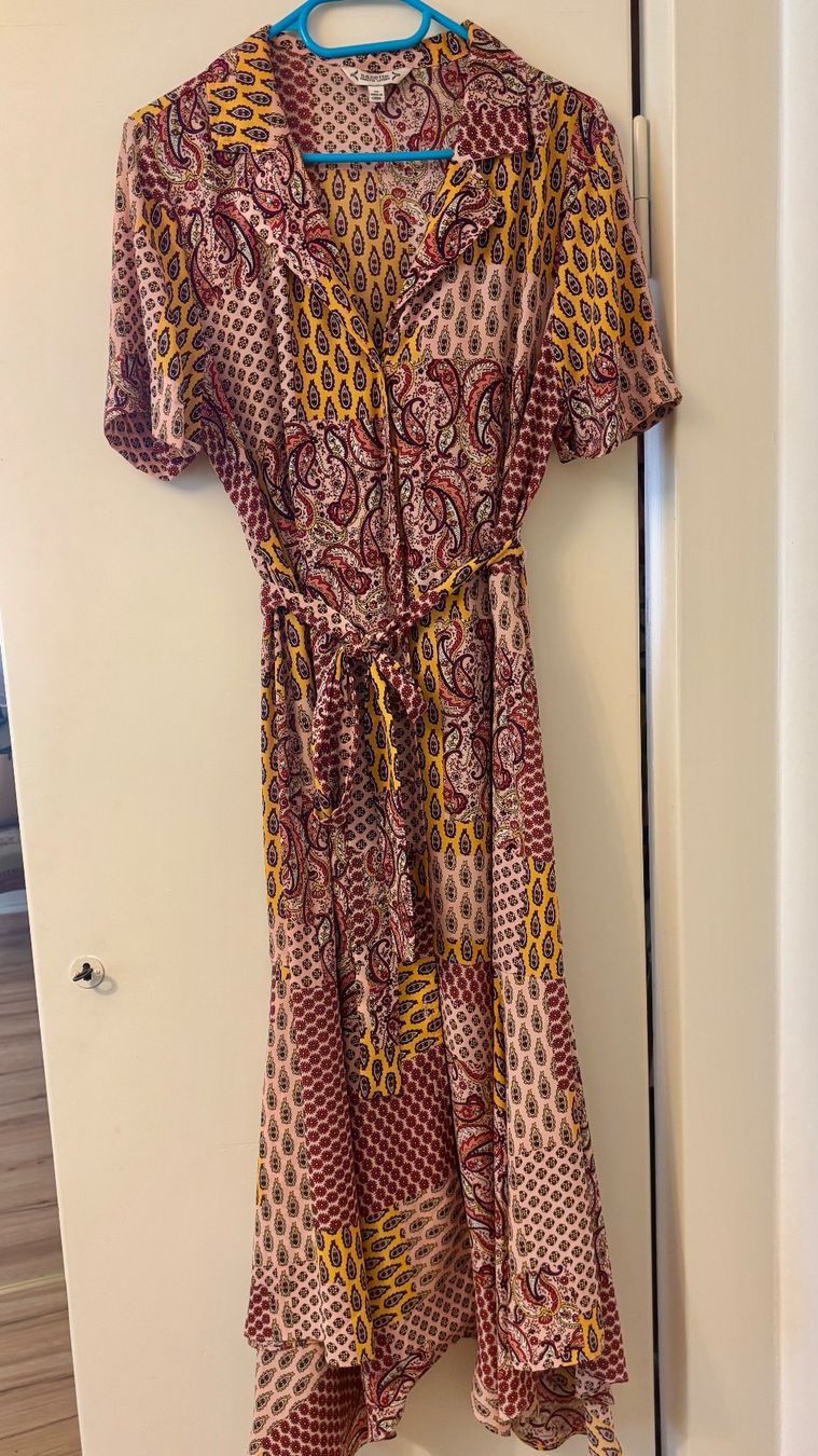 Vestiti: Sommerliches Maxikleid mit Muster, Grösse 40/M, neuwertig – Nuovo (secondo la descrizione) da Ermatingen venduto da mon_ydm2