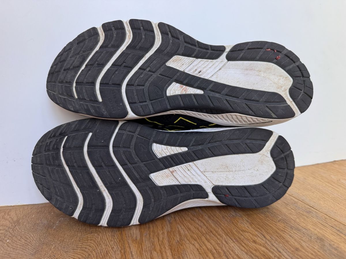 Asics Scarpe per ragazzi: Asics Laufschuhe Gr.38 – Usato da Bettwil venduto da Peppine 3