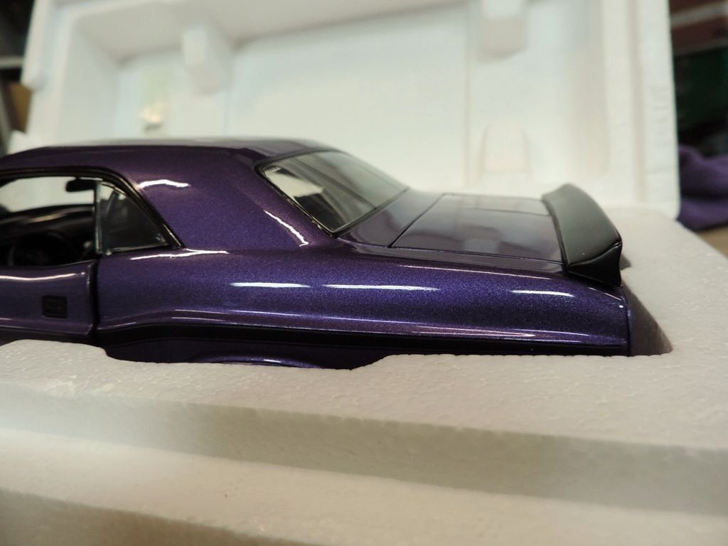Dodge Modellini d'auto: 1970 Dodge Challenger ACME 1:18 – Nuovo e nell'imballaggio originale da Epautheyres venduto da LordSkull 5