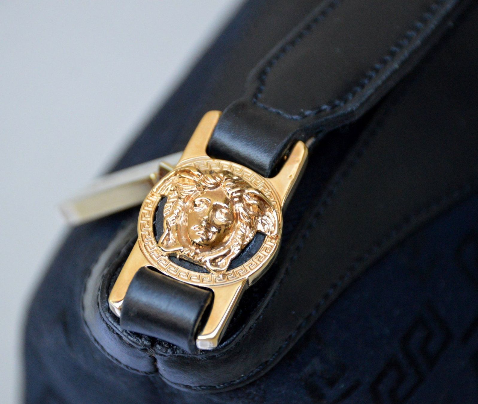 Versace Borse da donna: Tasche VERSACE Méduse Sac – Usato da Collonges venduto da Auganien 3