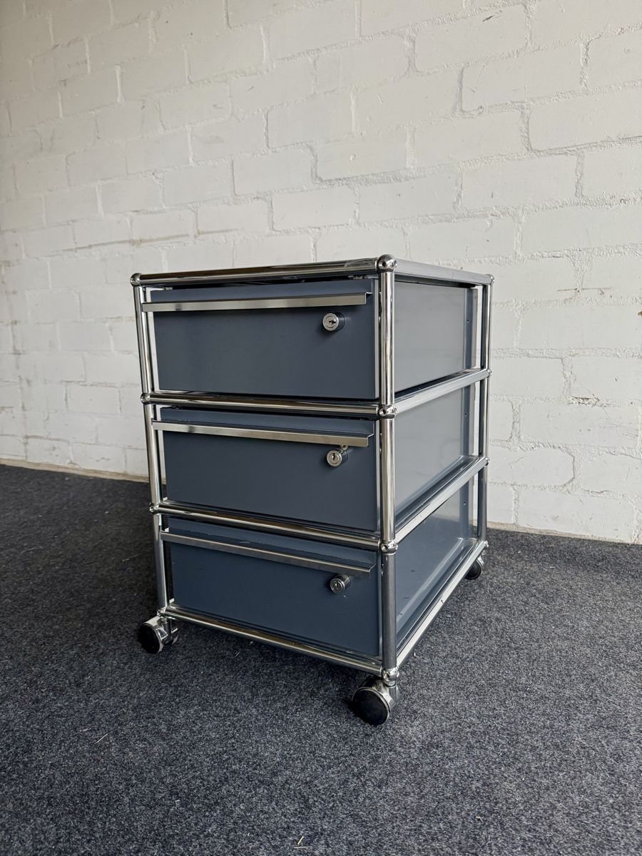USM Korpus: USM Haller Korpus – Gebraucht aus Liestal von Design_Wardrobe 1