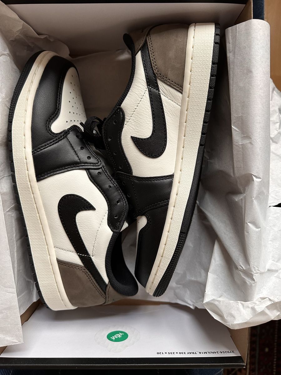 Herrenschuhe: Jordan 1 Low OG Mocha Gr.43!!! – Neu und originalverpackt aus Oftringen von koch4life