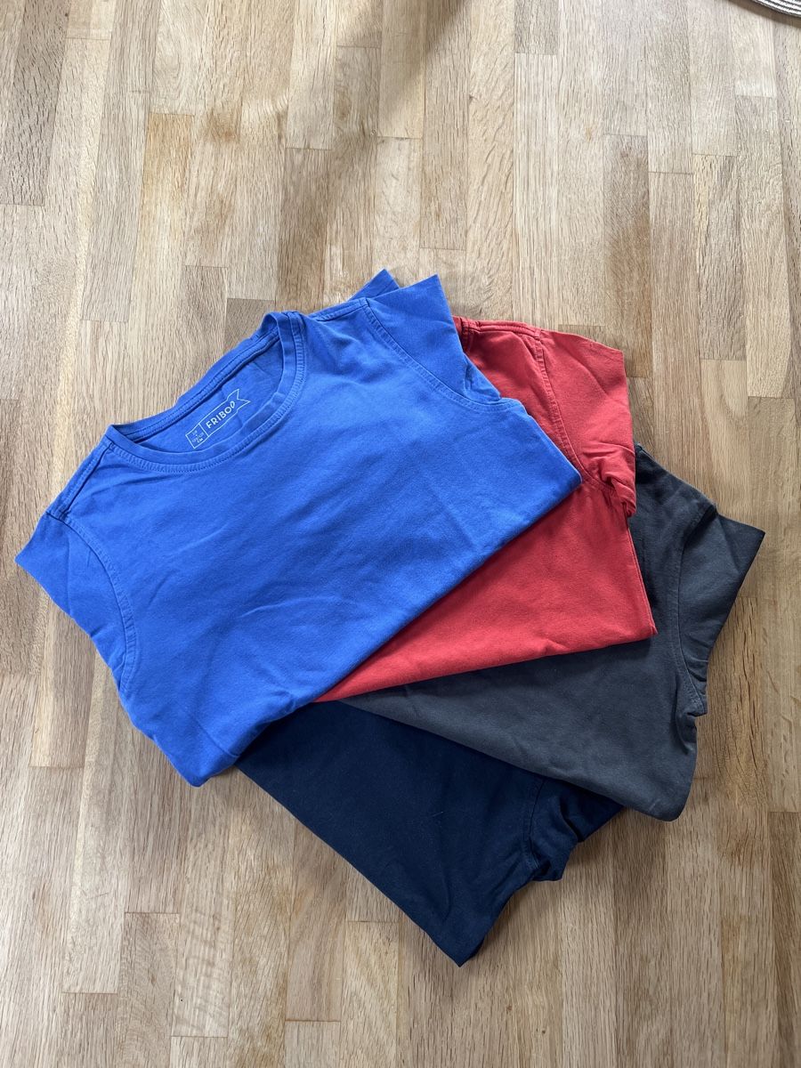 Camicie, T-shirt & Polo: T-Shirt long sleeve – Usato da Bachenbülach venduto da Dana_Ondrasik 1