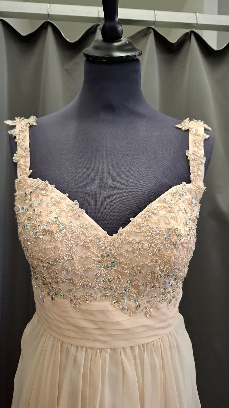 Vestiti: Lachsfarbenes Abendkleid – Nuovo (secondo la descrizione) da Uster venduto da VMT. 2