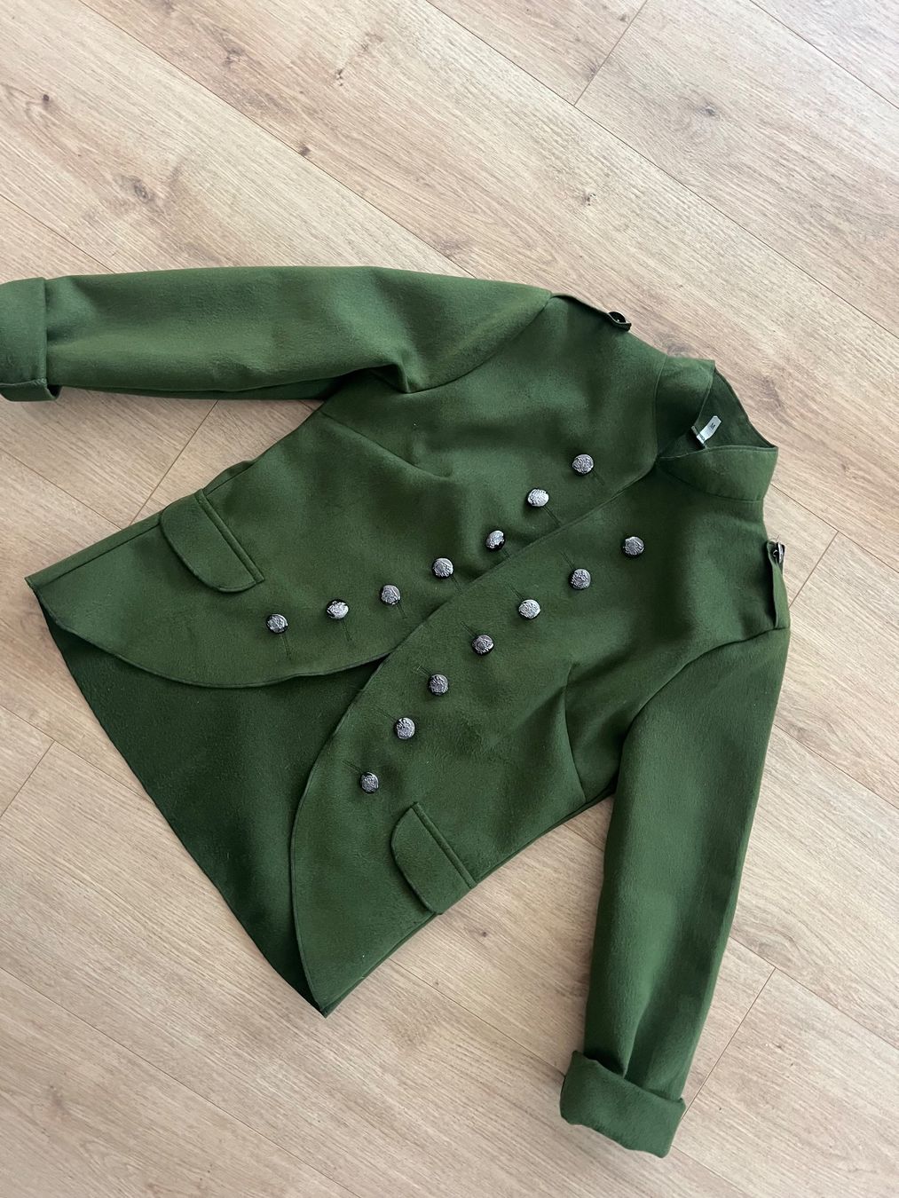 Jacken: Olive grüner weicher Blazer  M/ 38 – Gebraucht aus Lufingen von bombolulu