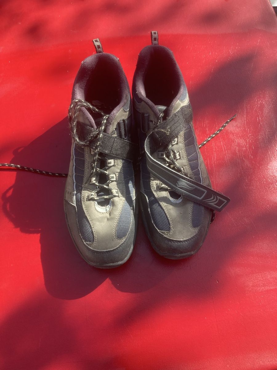Scarpe da uomo: Bikeschuhe SPD 45 – Usato da Humlikon venduto da schoko_ede