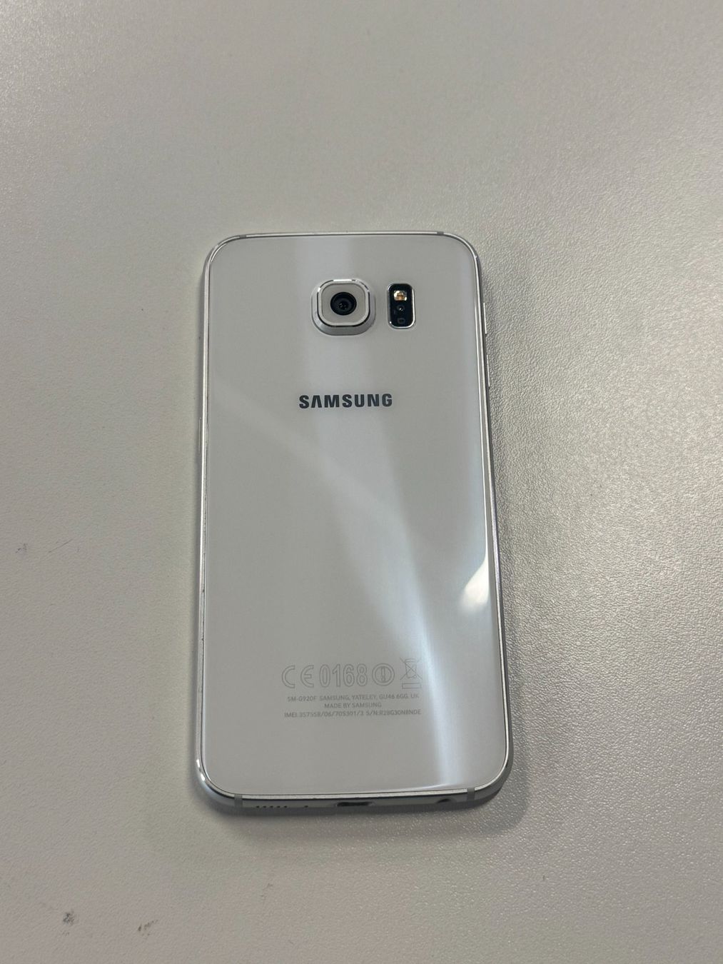 Samsung Telefoni cellulari / Smartphones: Samsung S6, 32GB – Difettoso da Hombrechtikon venduto da SPS-Liquidationen 1