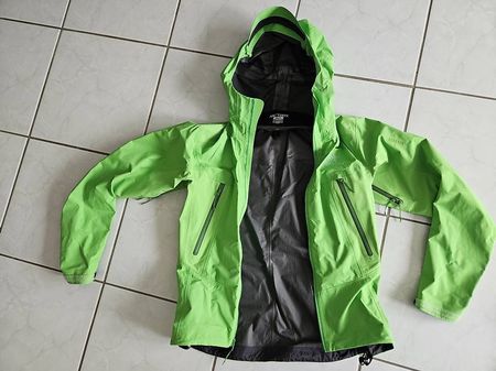 ARC'TERYX GORE-TEX Shell Jacke, wie neu!