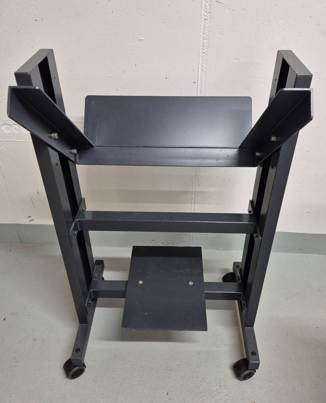Supporti a parete: Revox Rack A700/ A722 – Usato da Zug venduto da storsi 2