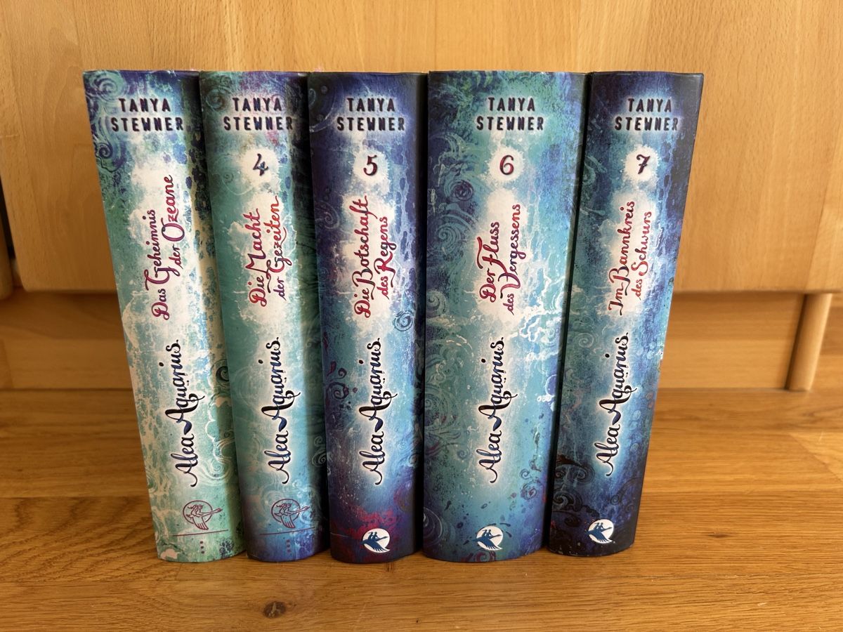 Libri: Bücherreihe – Nuovo (secondo la descrizione) da Arlesheim venduto da jae_lp6d