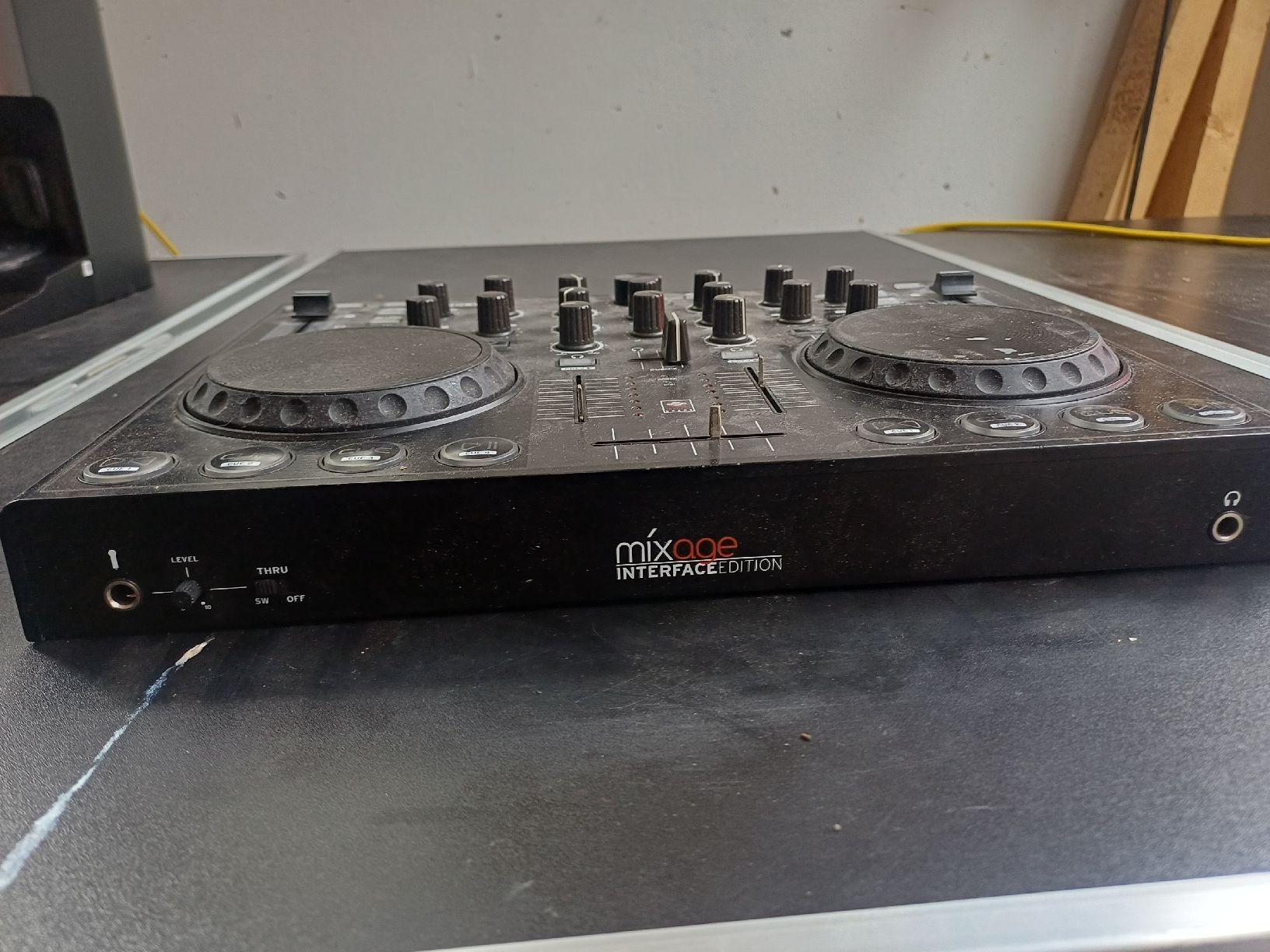 Reloop Platines de mixage: Reloop Mixage Interface Edition  – Défectueux à Wangenried par Recycler94 2