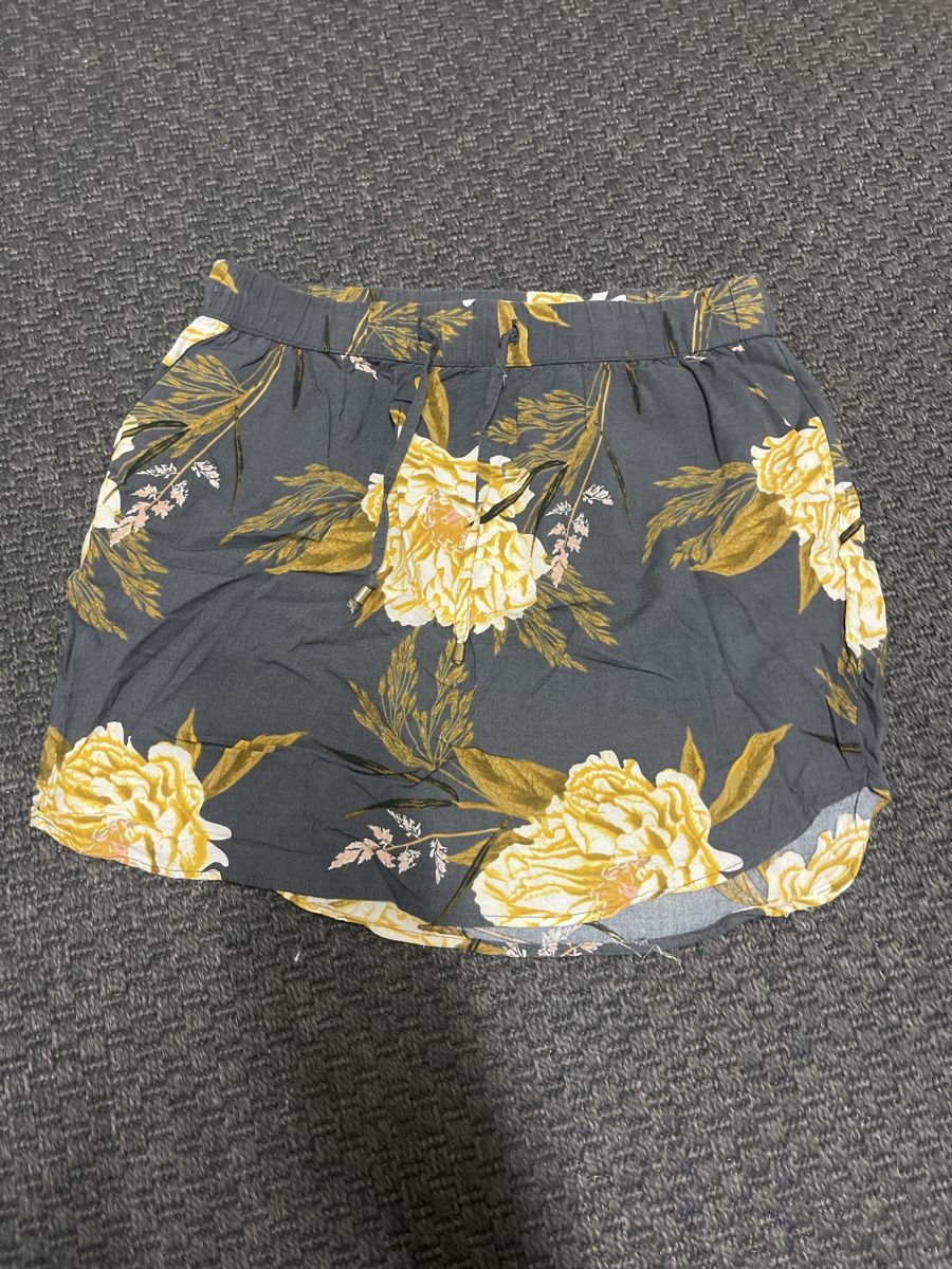 Vero Moda Gonne: Vero moda Sommerjupe gr s – Usato da Bad Zurzach venduto da Cuore34