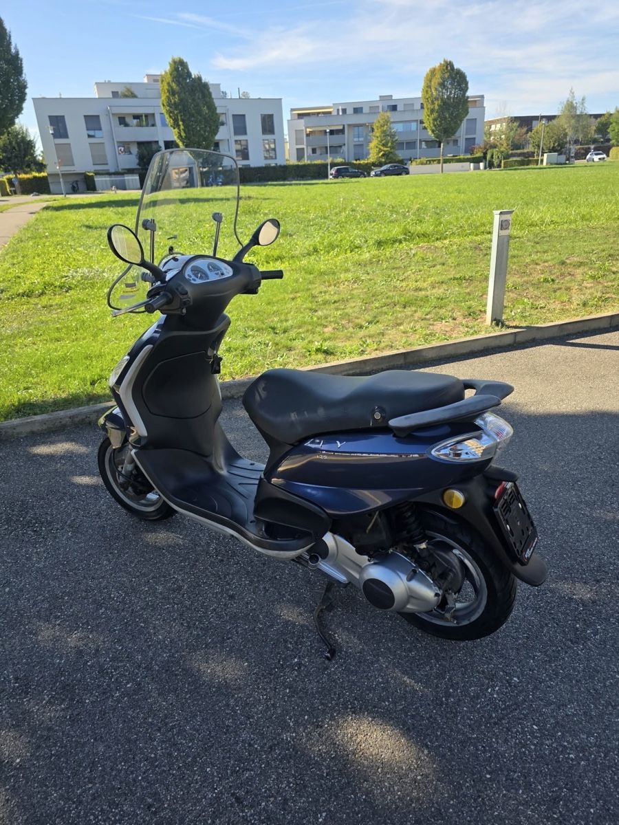 Piaggio Scooter: PIAGGIO FLY 125 CC – Usato da Winterthur venduto da Fabio_46 4